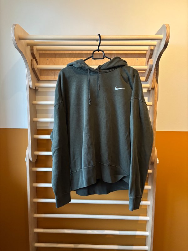 Nike græn hettu peysa