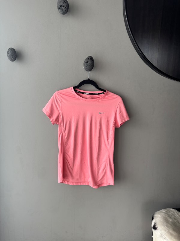NIKE Stuttermabolur