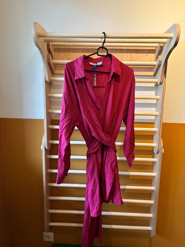 Zara bleikur bundinn kjóll