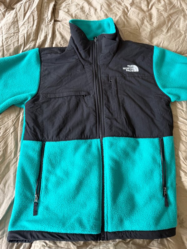North face blá peysa