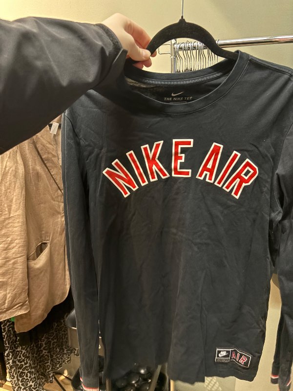 Nike Bolur