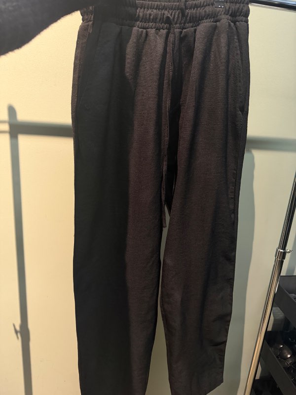 Zara Sumar Buxur Svartar