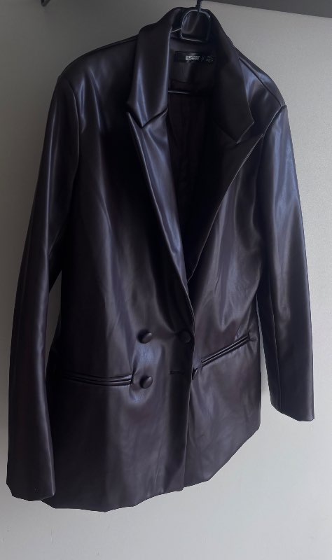 Misguided pleður blazer