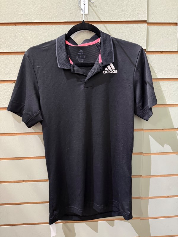 Svartur adidas æfingabolur