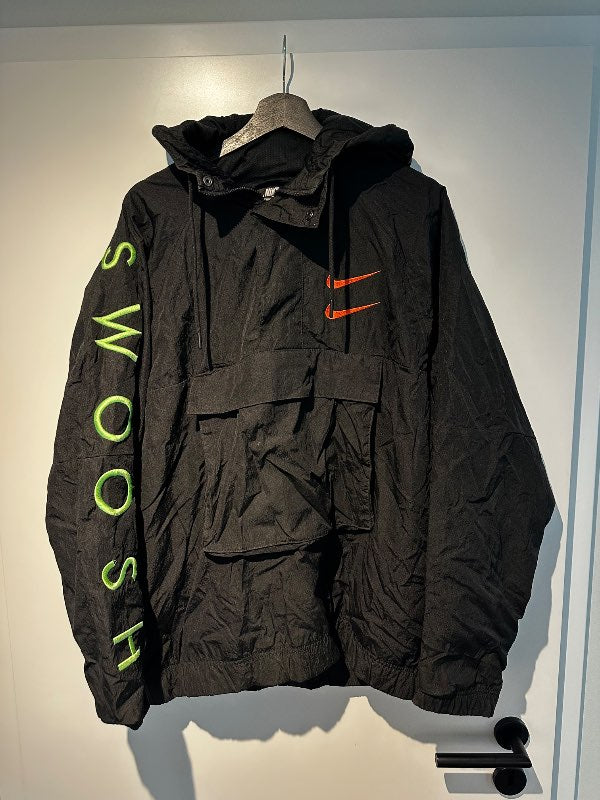 Nike Jakki - Svartur