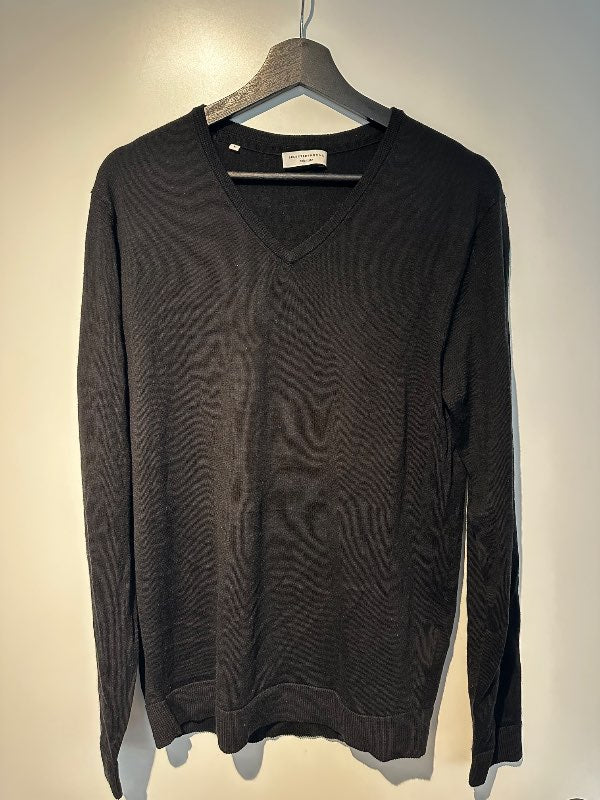 V-neck Peysa Svört - Merino
