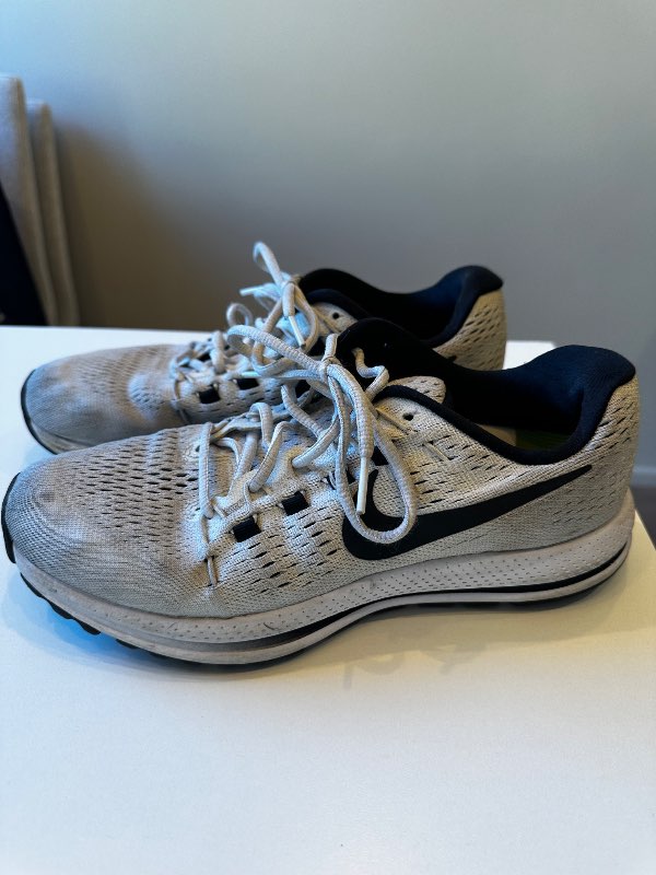 Nike hlaupaskór hvítir