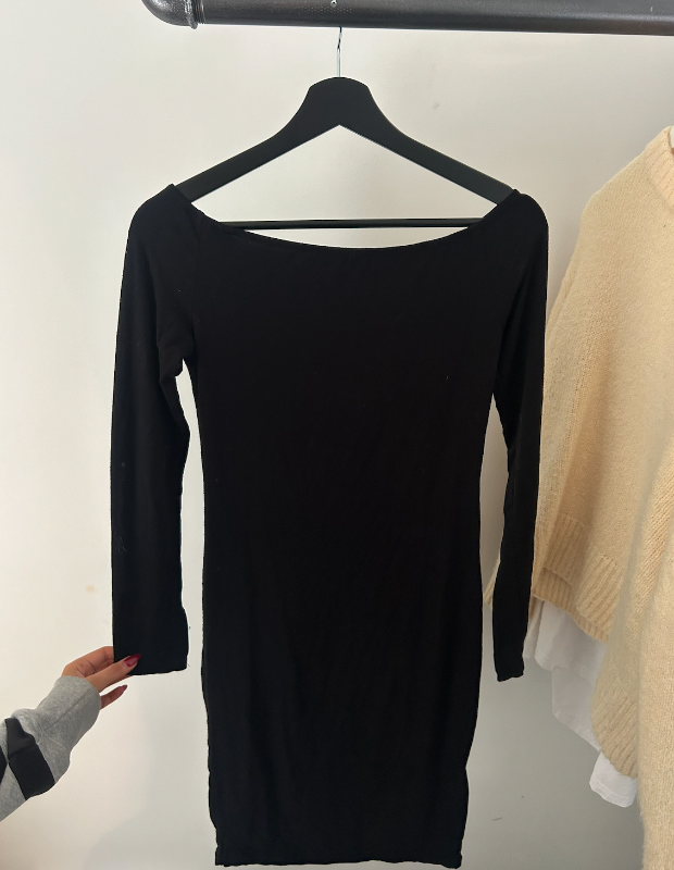 Offshoulder mini kjóll