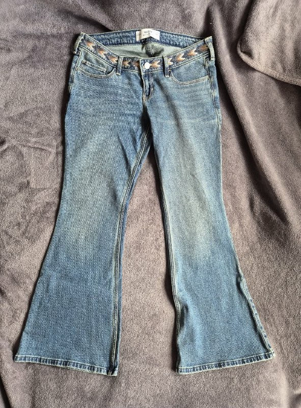 Hollister low rise gallabuxur