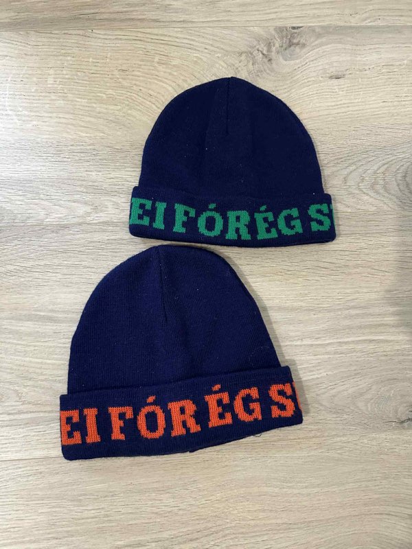 66 aldrei fór ég suður húfa