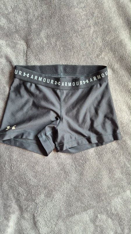 UnderArmour íþrótta stuttbuxur