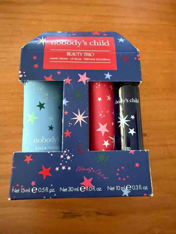 Nobody's child Beauty trio