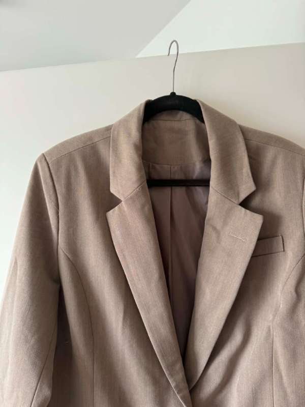 na-kd beige blazer
