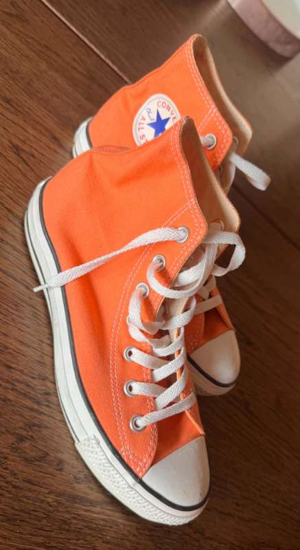Converse coral skór