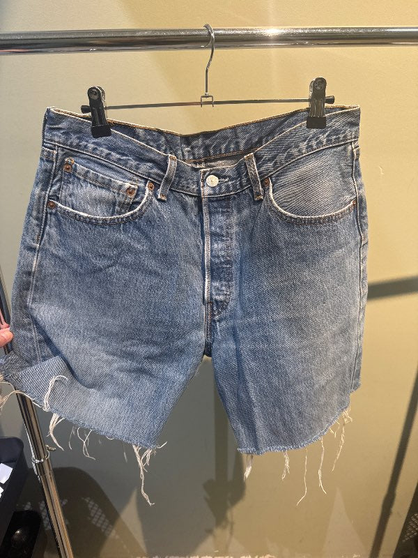 Levis gallastuttbuxur