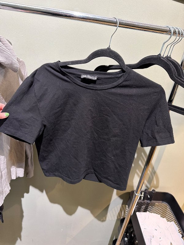 Zara svartur stuttermabolur