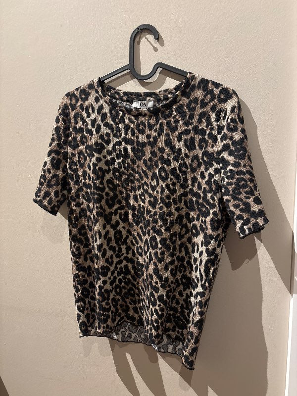 C&a hlébarða munstraður stuttermabolur