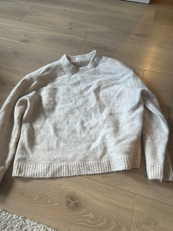 Ljós hina tricot peysa