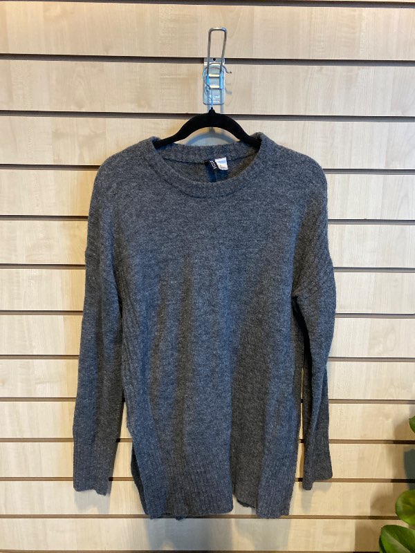 H&M peysa