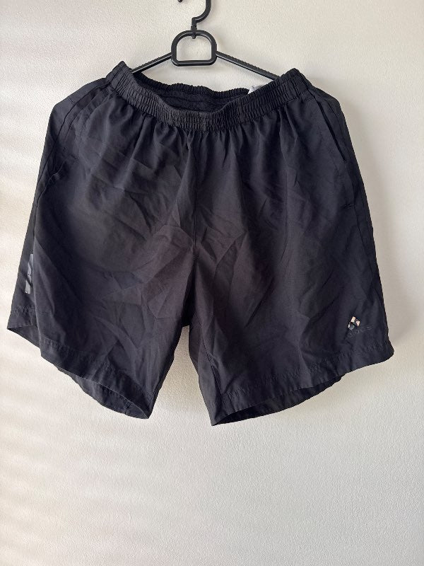 Adidas stuttbuxur