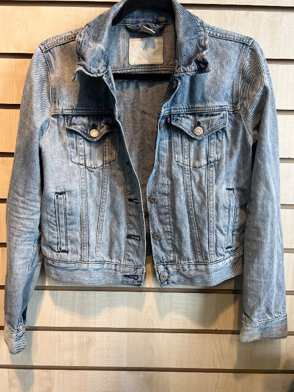 Levis
