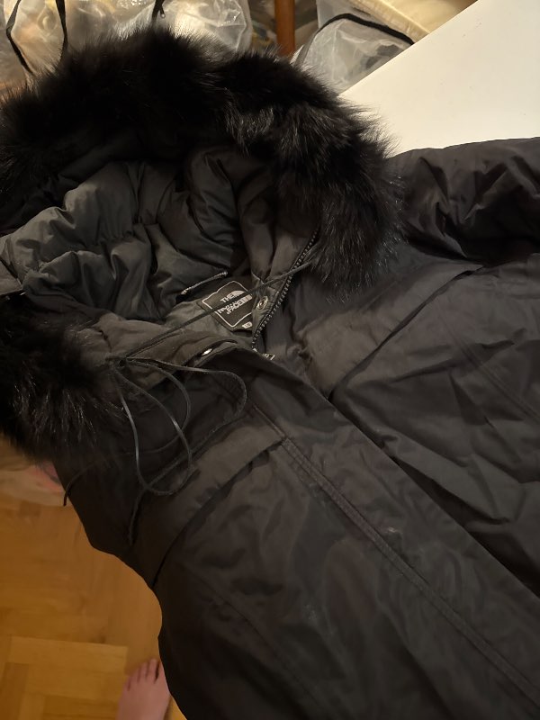 Úlpa L north face feldur svört