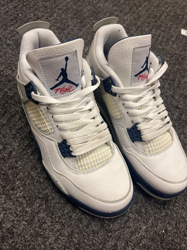 Jordan 4