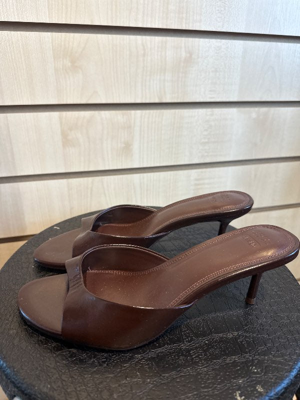 asos brúnir