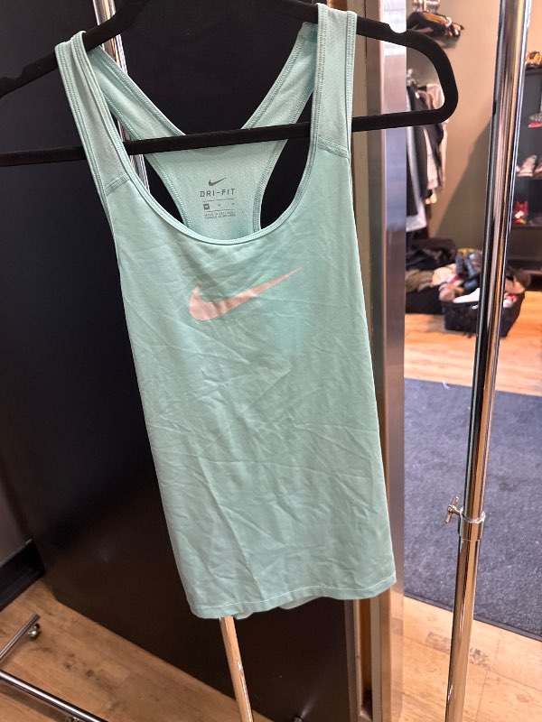 Nike æfingabolur blár