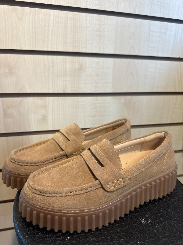 clarks brúnir