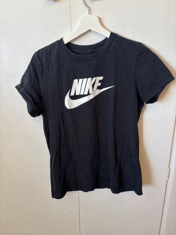 Nike bolur