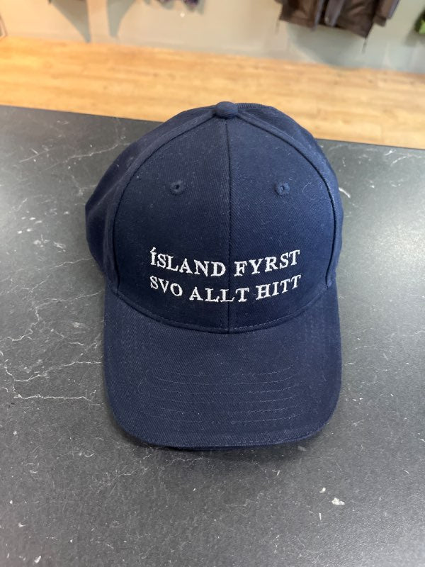Ísland fyrst derhúfa