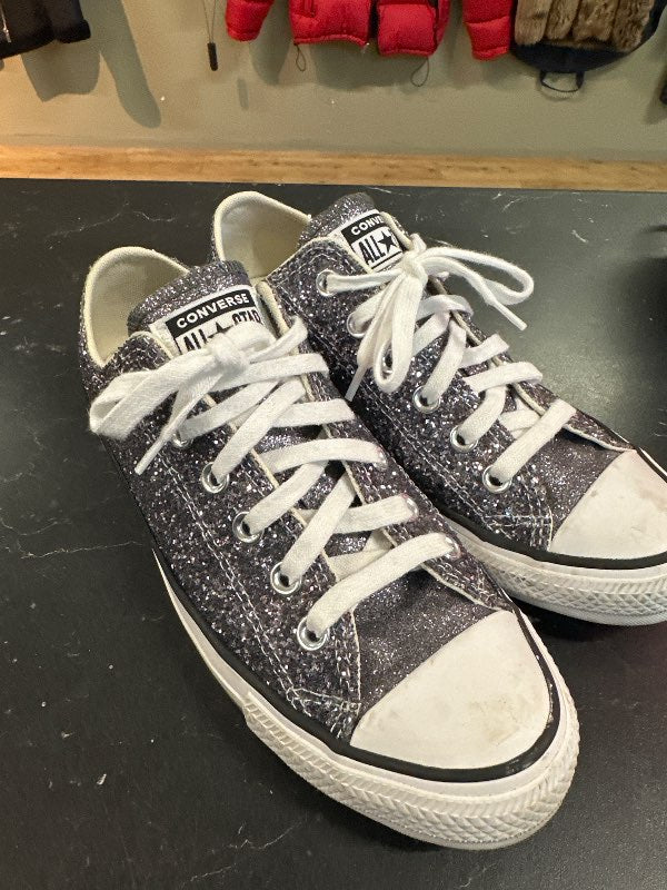 Converse low pallettu