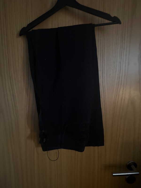 svartar baggy BERSKHA gallabuxur