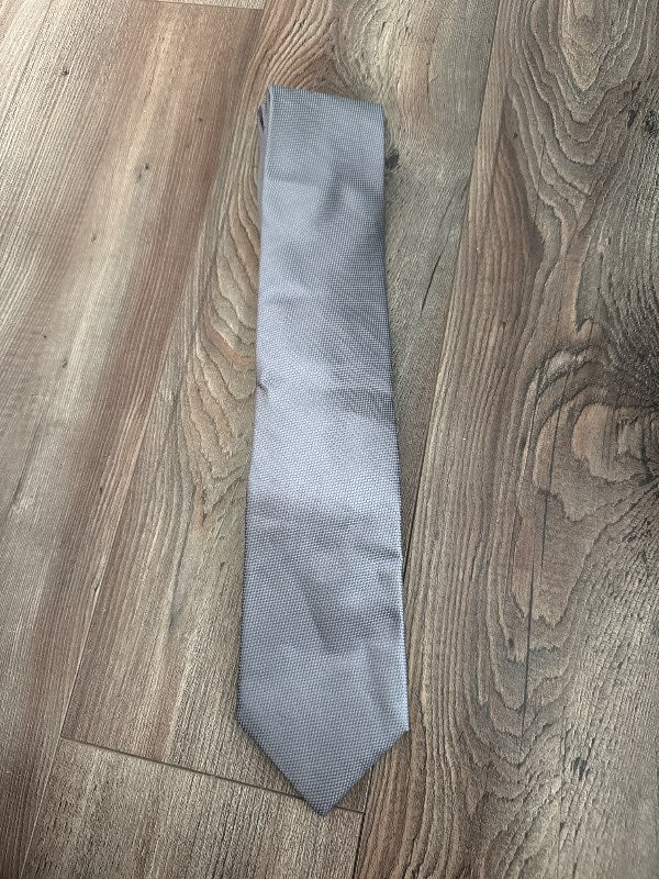 Batistini bindi grátt