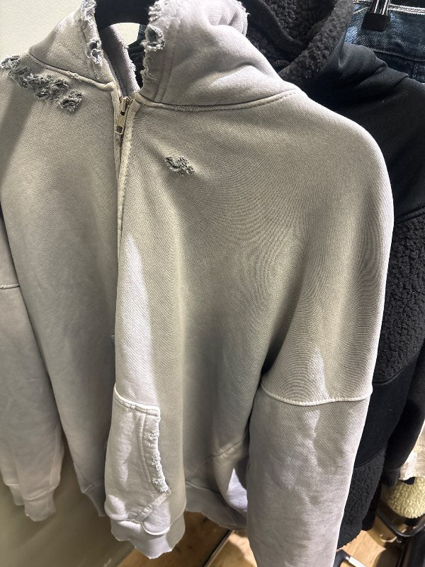 Faded distressed peysa