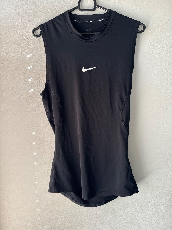 Svartur Nike hlýrabolur