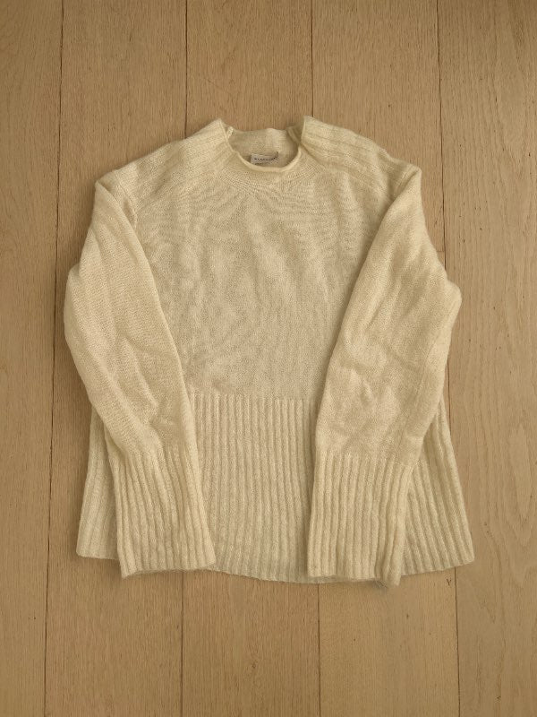 By Malene Birger peysa