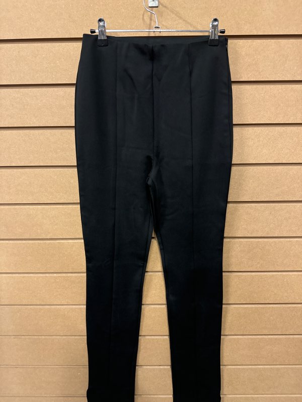 Zara Buxur