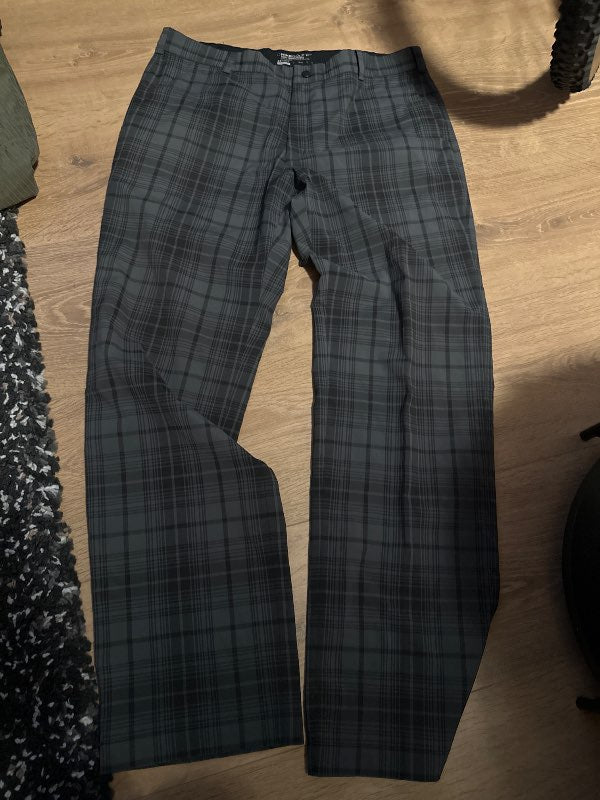 8 Nike gólf buxur 36/34