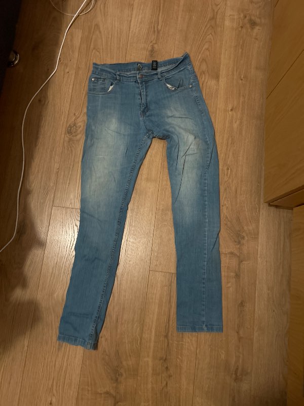 Skinny jeans