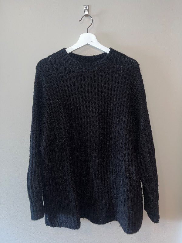 Peysa svört Asos