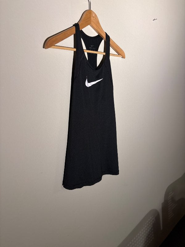 Nike hlýrabolur svartur