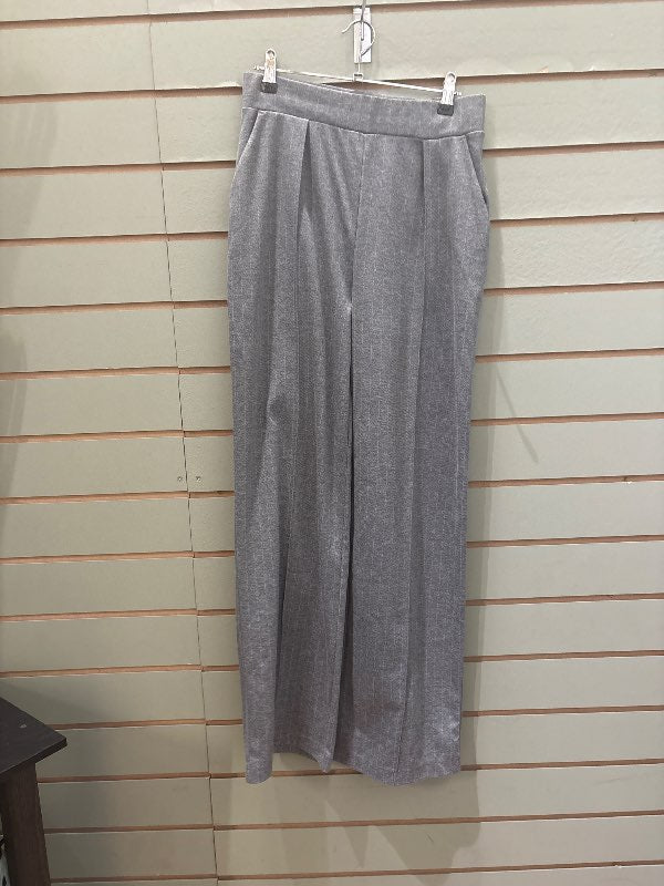 Gráar suit pants