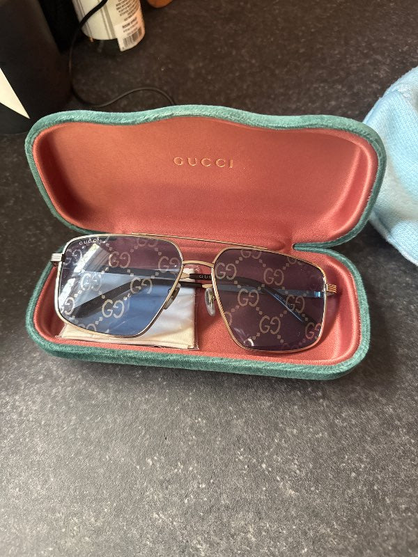 Gucci sólgleraugu