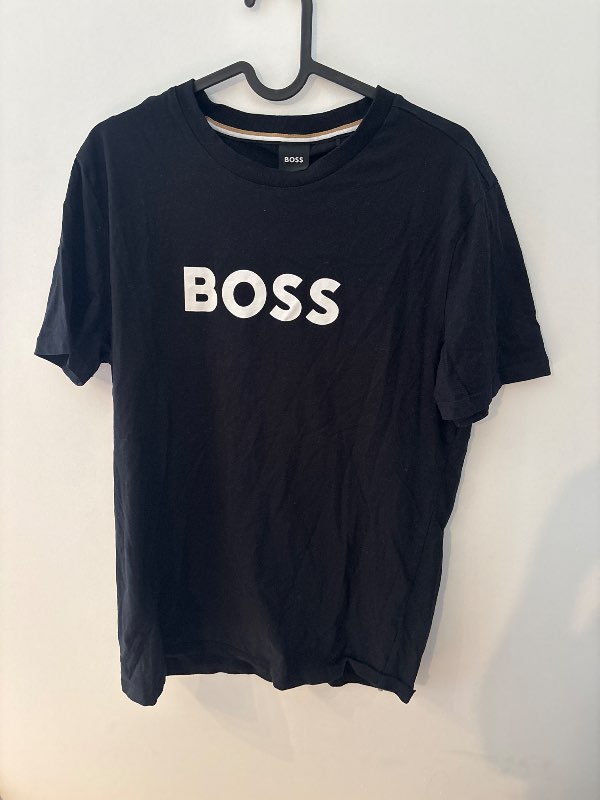 Boss bolur svartur