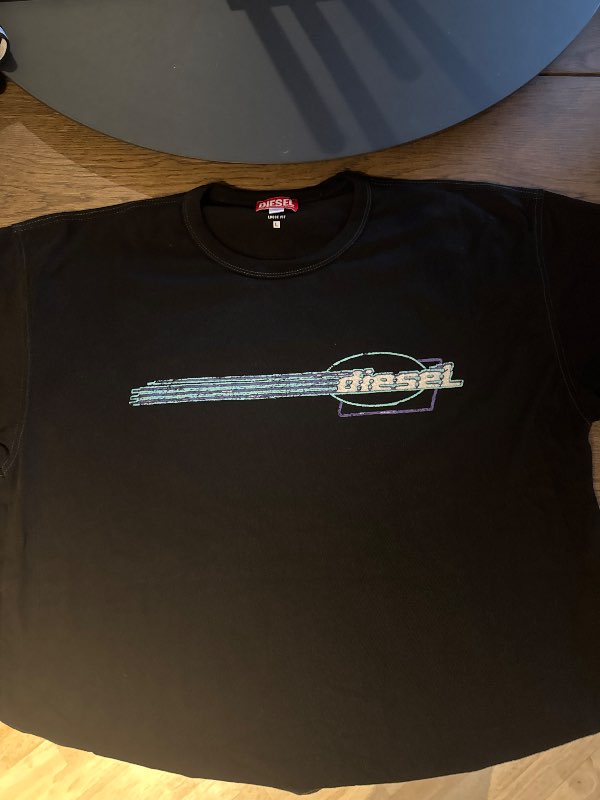 Diesel bolur svartur