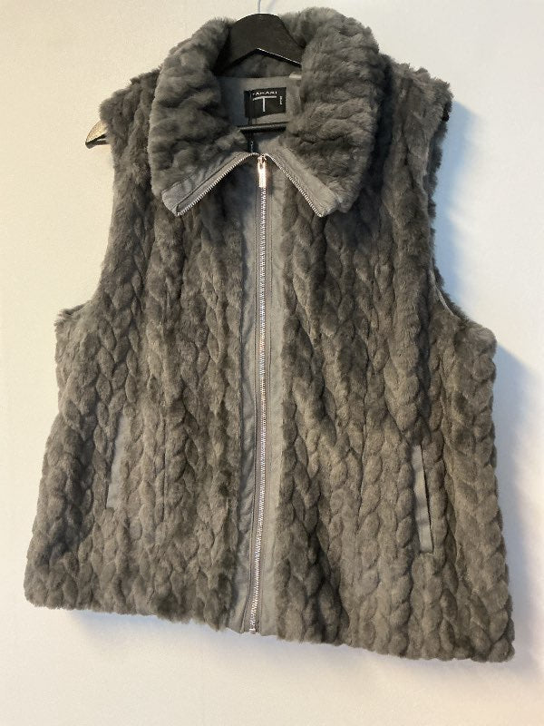 TAHARI VEST