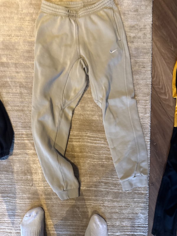 Nike jogging kremaðar
