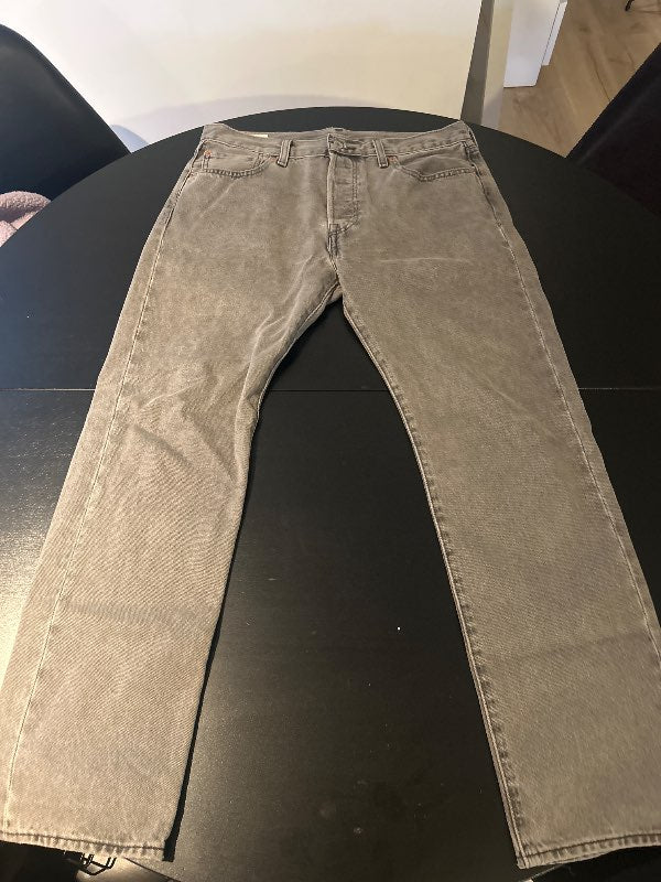 Levi’s 501 gallabuxum